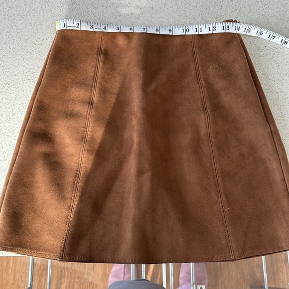 BABATON Skirt, great condition, worn a couple times - Picture 7 of 8